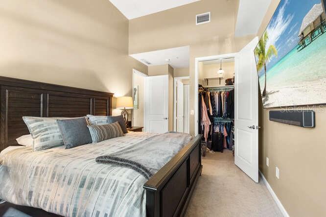 Image 16 of 22 For 403 Sapodilla Avenue 104
