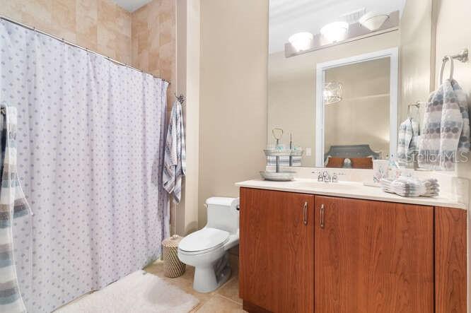 Image 18 of 22 For 403 Sapodilla Avenue 104