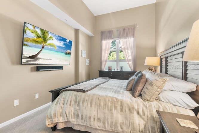 Image 19 of 22 For 403 Sapodilla Avenue 104