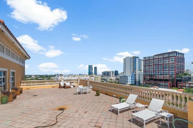 Image 21 of 22 For 403 Sapodilla Avenue 104