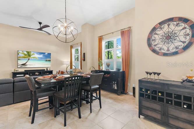Image 4 of 22 For 403 Sapodilla Avenue 104