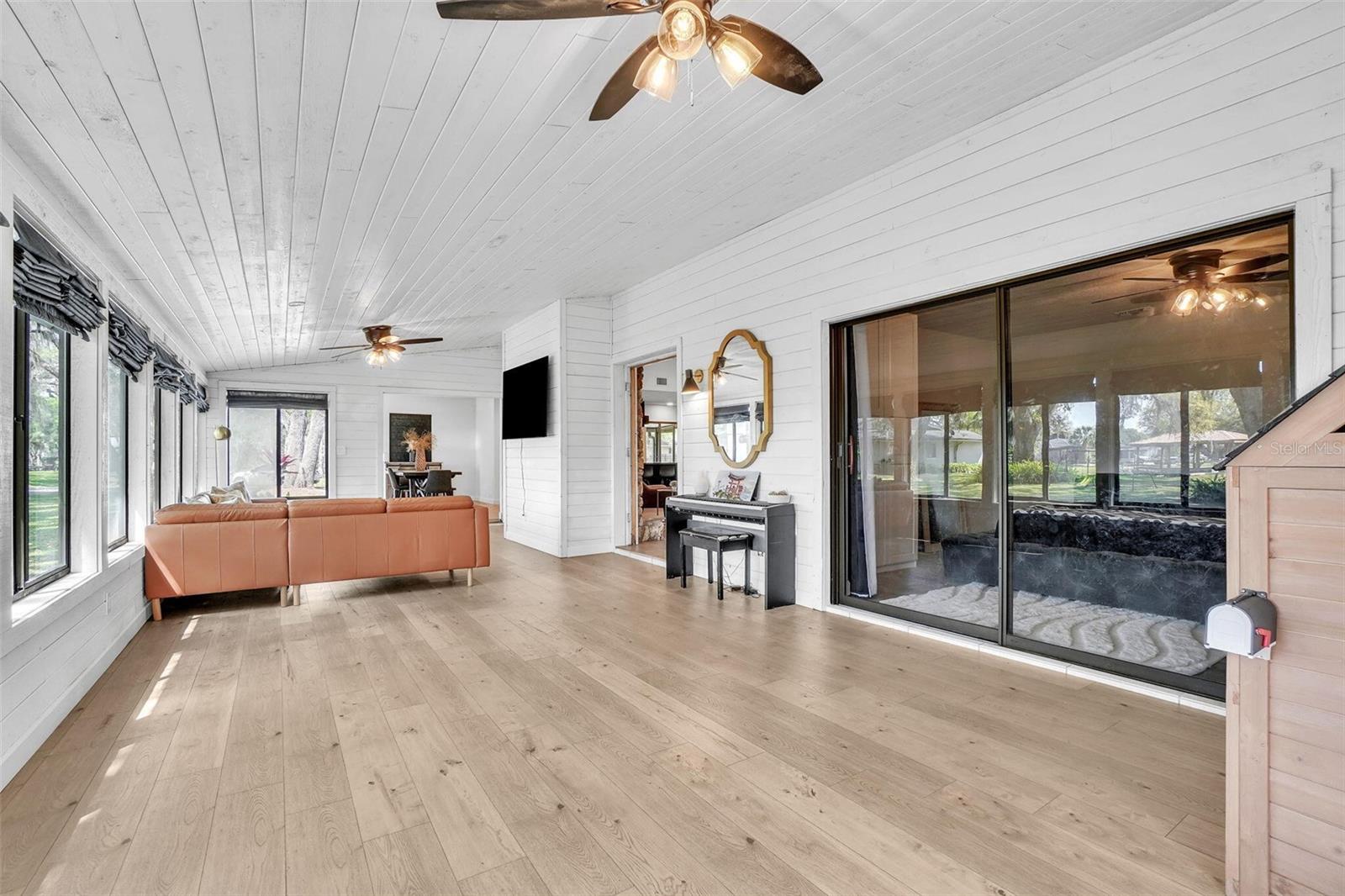 Image 11 of 25 For 5374 Crooked Oak Circle