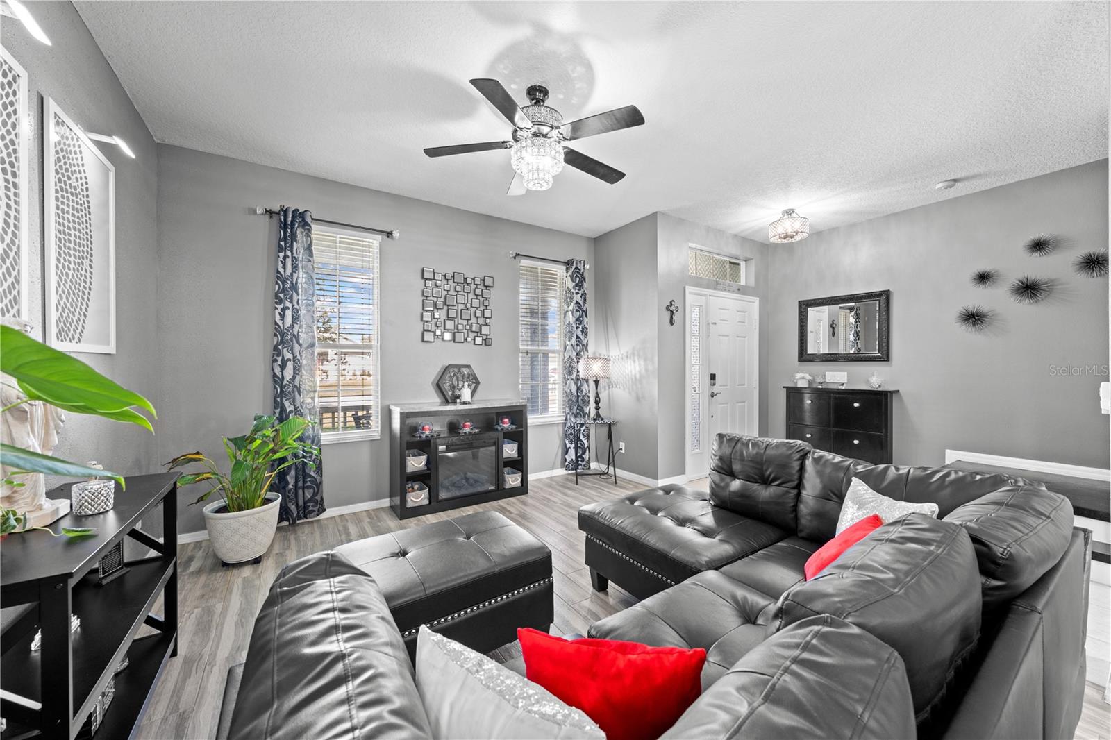 Image 10 of 73 For 2729 Eagle Glen Circle