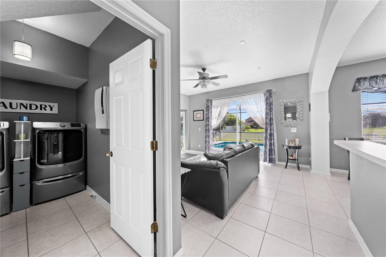 Image 15 of 73 For 2729 Eagle Glen Circle