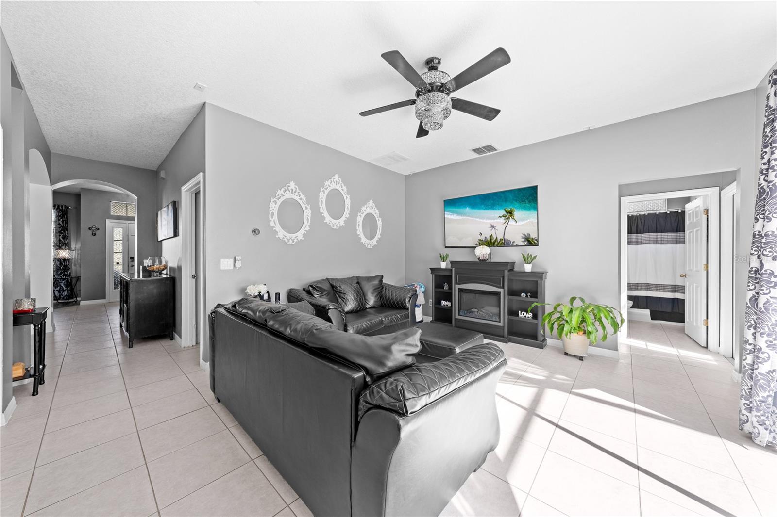 Image 19 of 73 For 2729 Eagle Glen Circle
