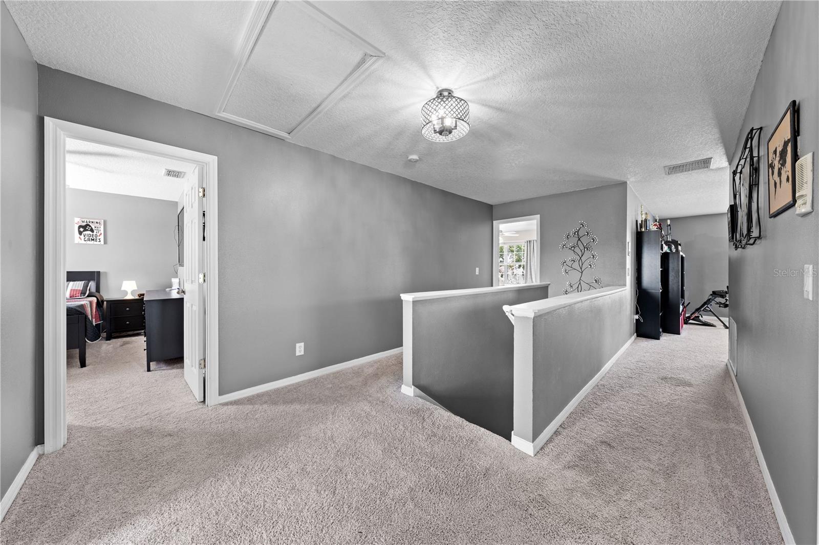 Image 37 of 73 For 2729 Eagle Glen Circle