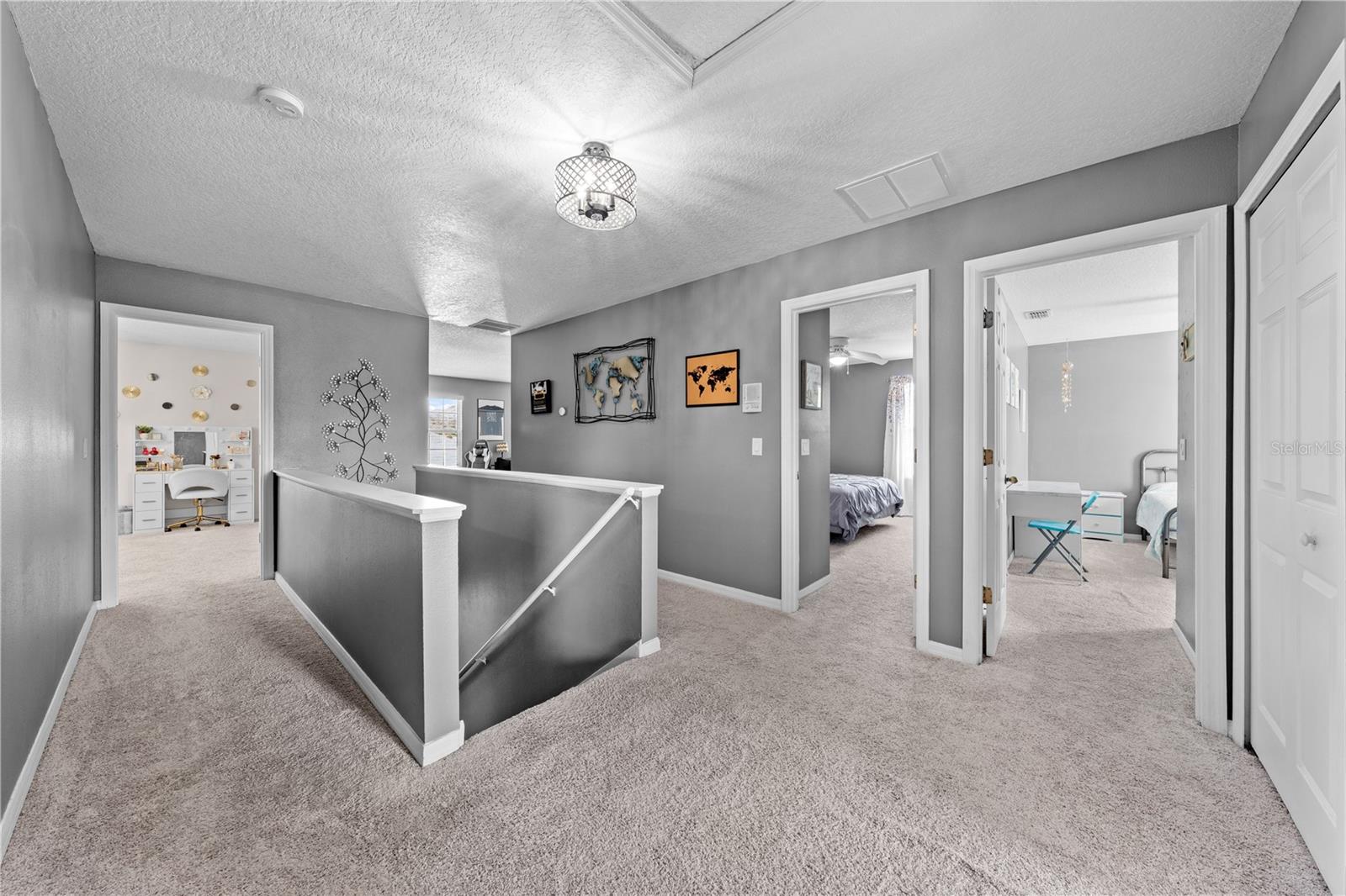 Image 38 of 73 For 2729 Eagle Glen Circle