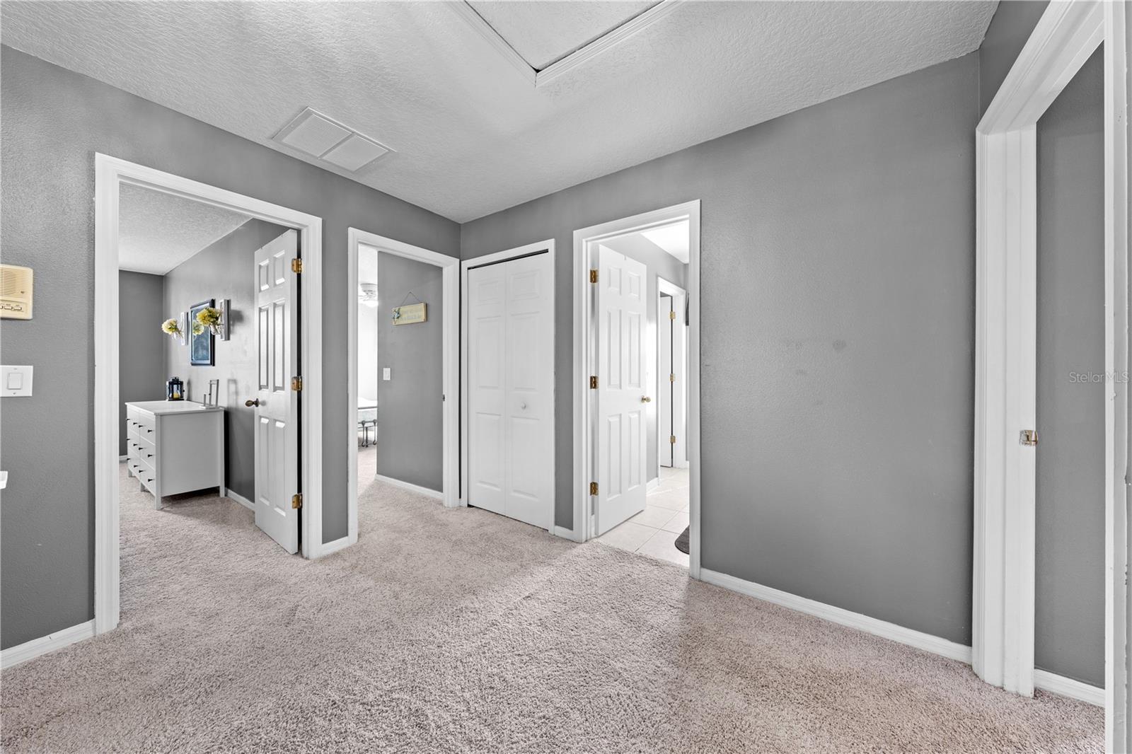 Image 39 of 73 For 2729 Eagle Glen Circle