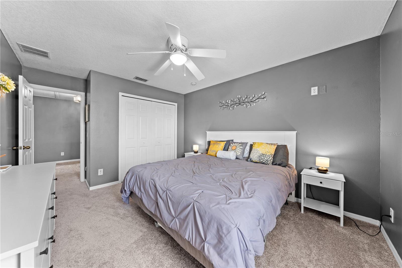 Image 45 of 73 For 2729 Eagle Glen Circle