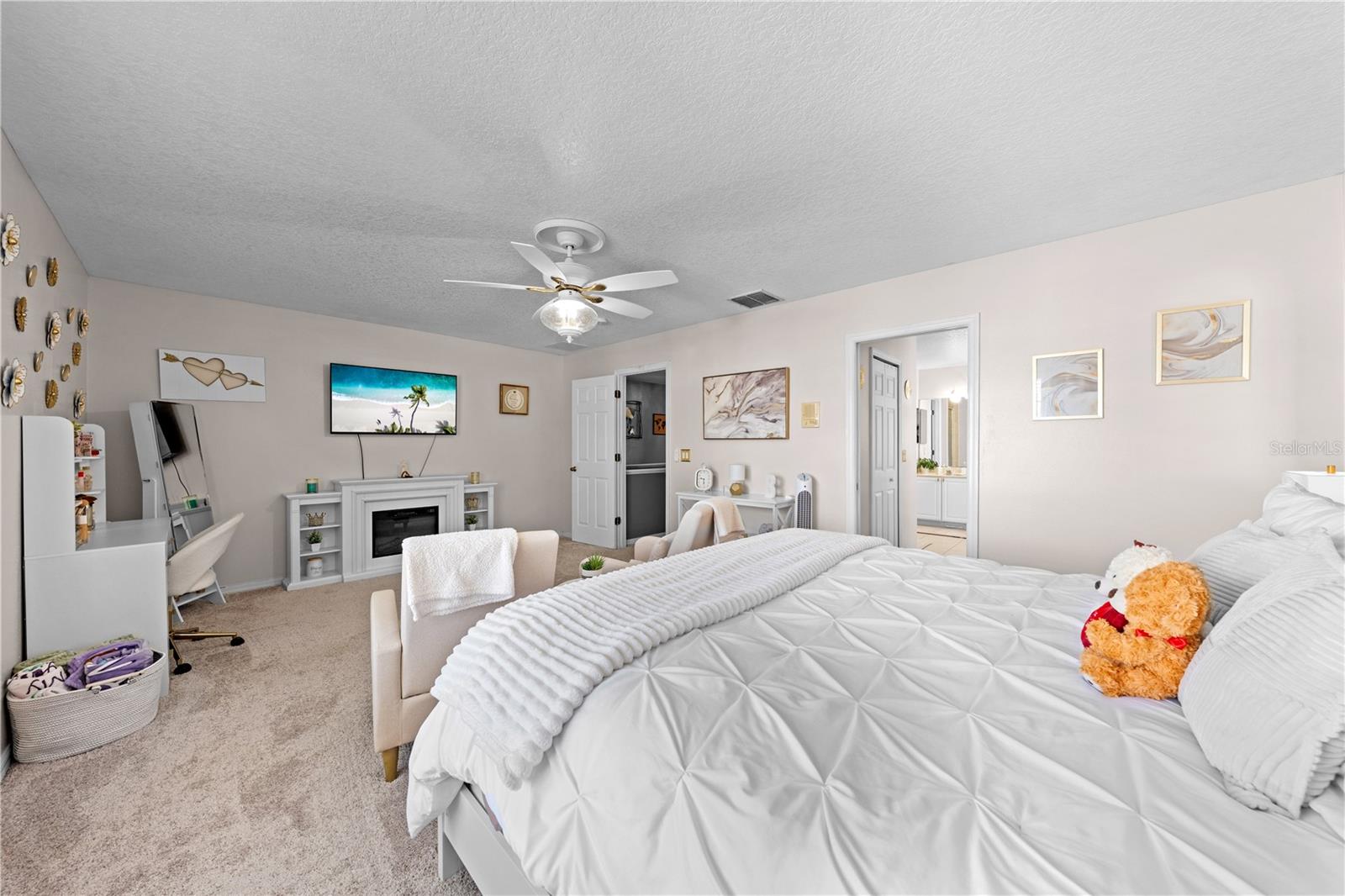 Image 49 of 73 For 2729 Eagle Glen Circle