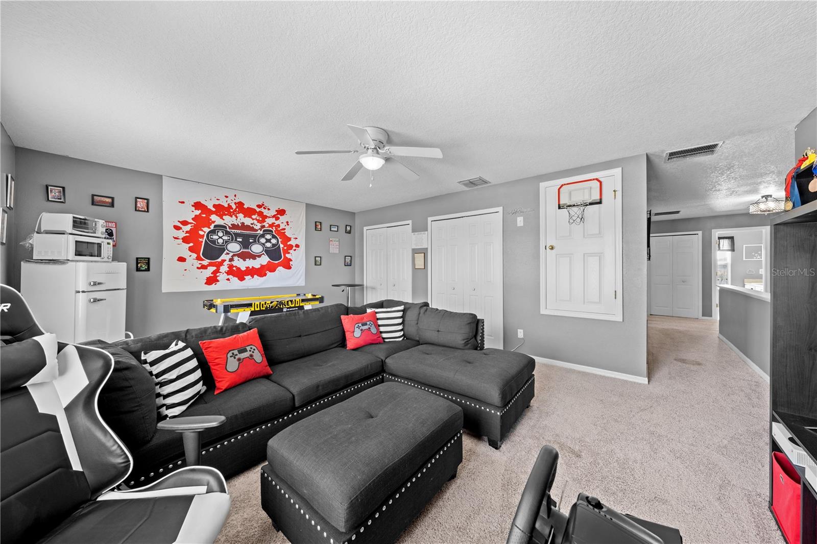 Image 55 of 73 For 2729 Eagle Glen Circle