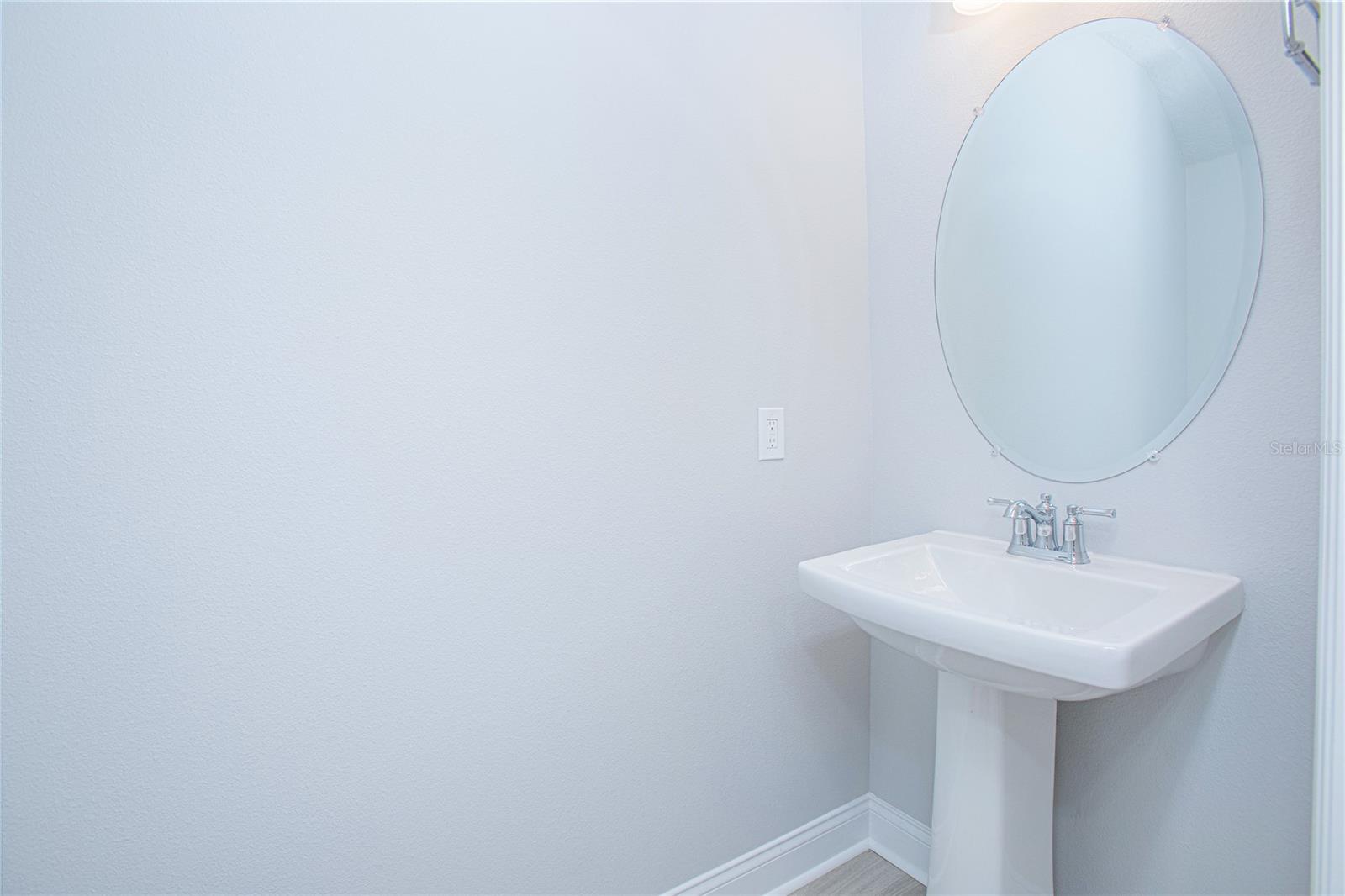 Image 11 of 43 For 8669 Tavistock Lakes Boulevard