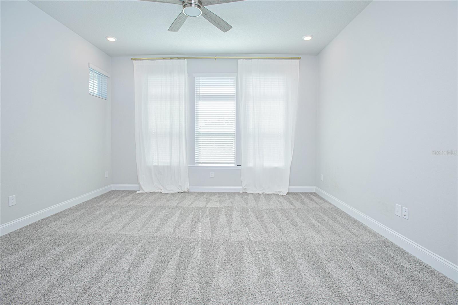 Image 13 of 43 For 8669 Tavistock Lakes Boulevard