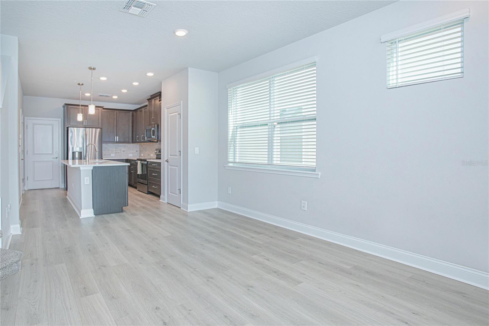 Image 4 of 43 For 8669 Tavistock Lakes Boulevard