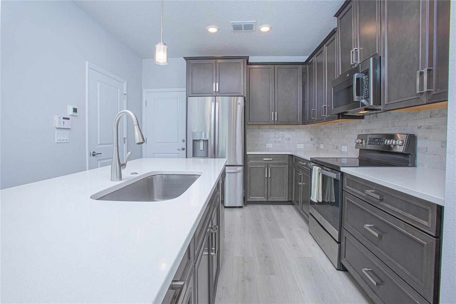 Image 9 of 43 For 8669 Tavistock Lakes Boulevard