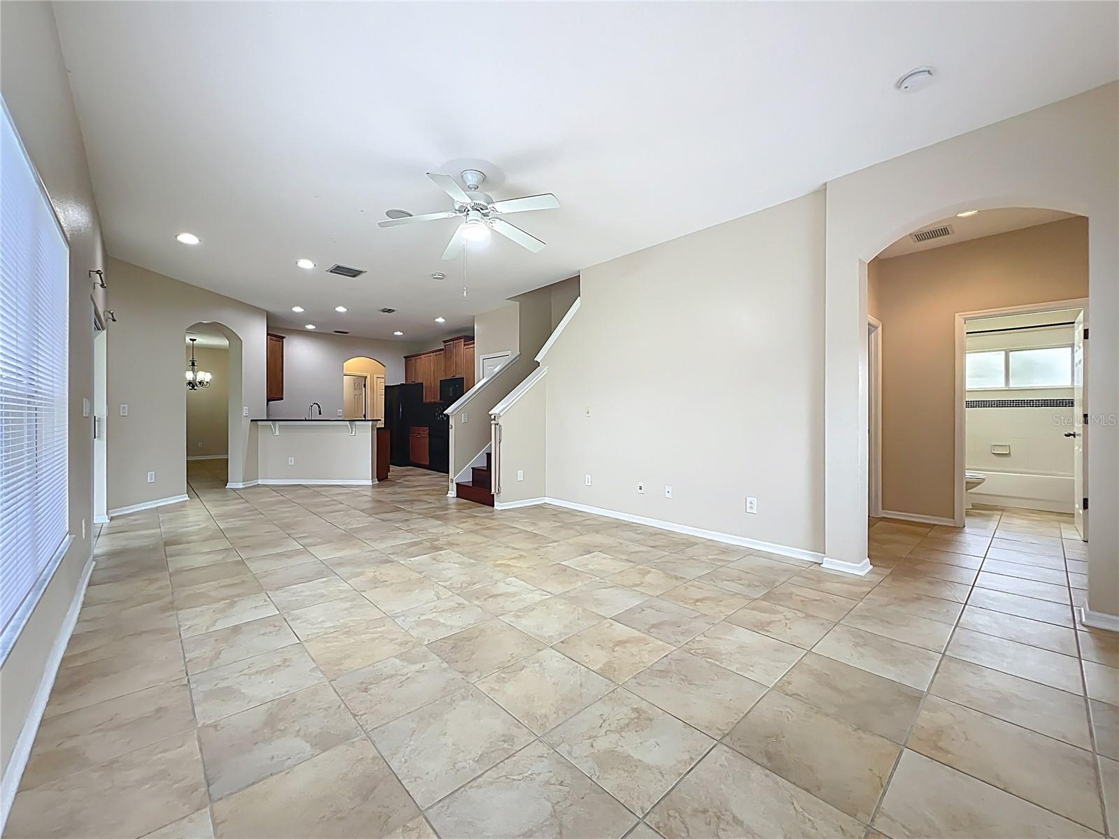 Image 26 of 87 For 805 Valleyway Dr