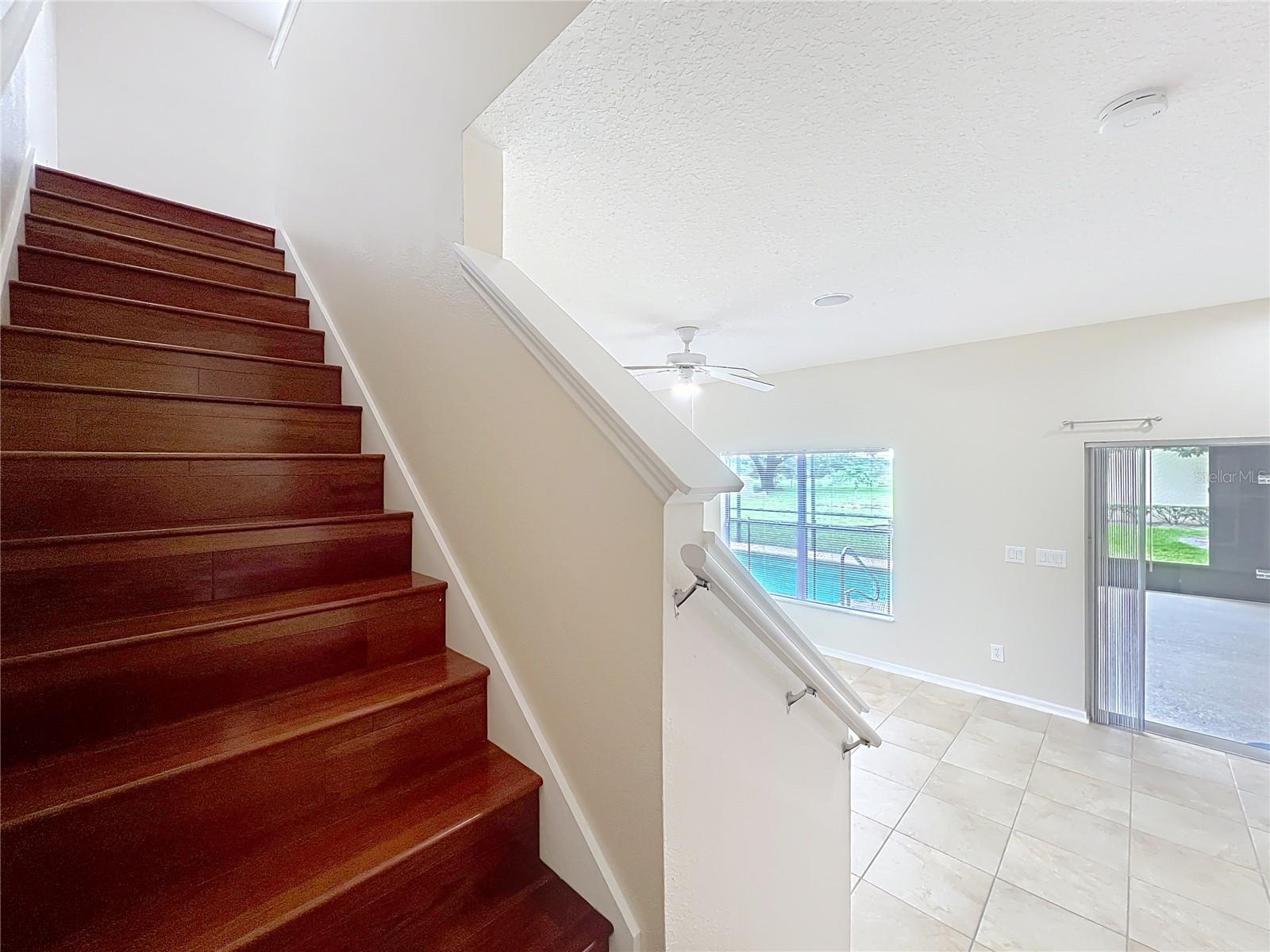 Image 51 of 87 For 805 Valleyway Dr
