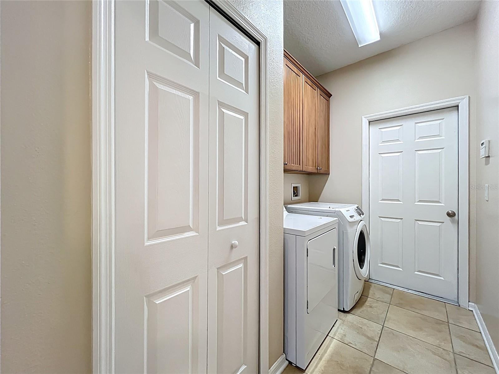 Image 57 of 87 For 805 Valleyway Dr