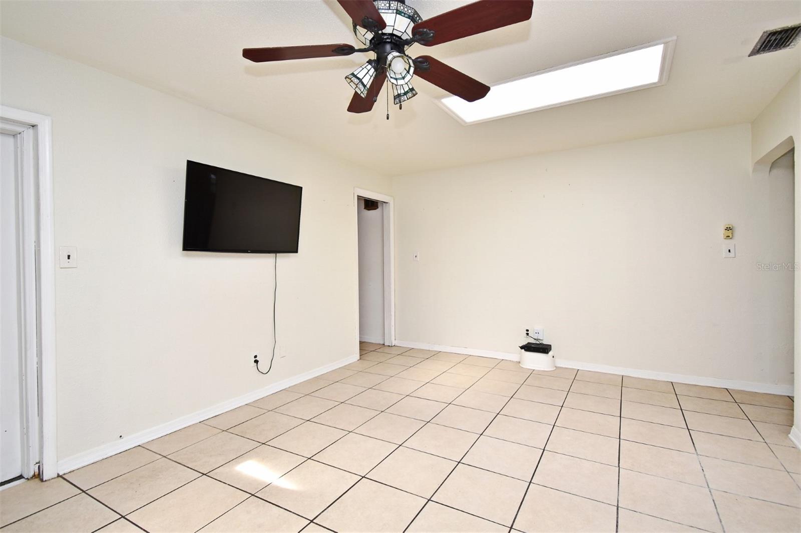 Image 21 of 51 For 5133 Brenda Drive