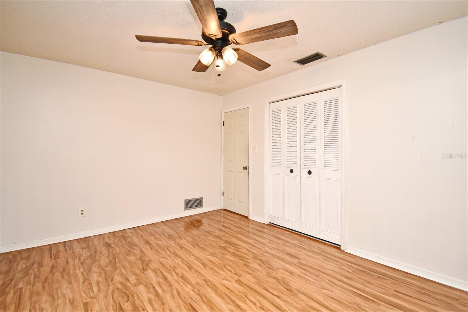 Image 32 of 51 For 5133 Brenda Drive