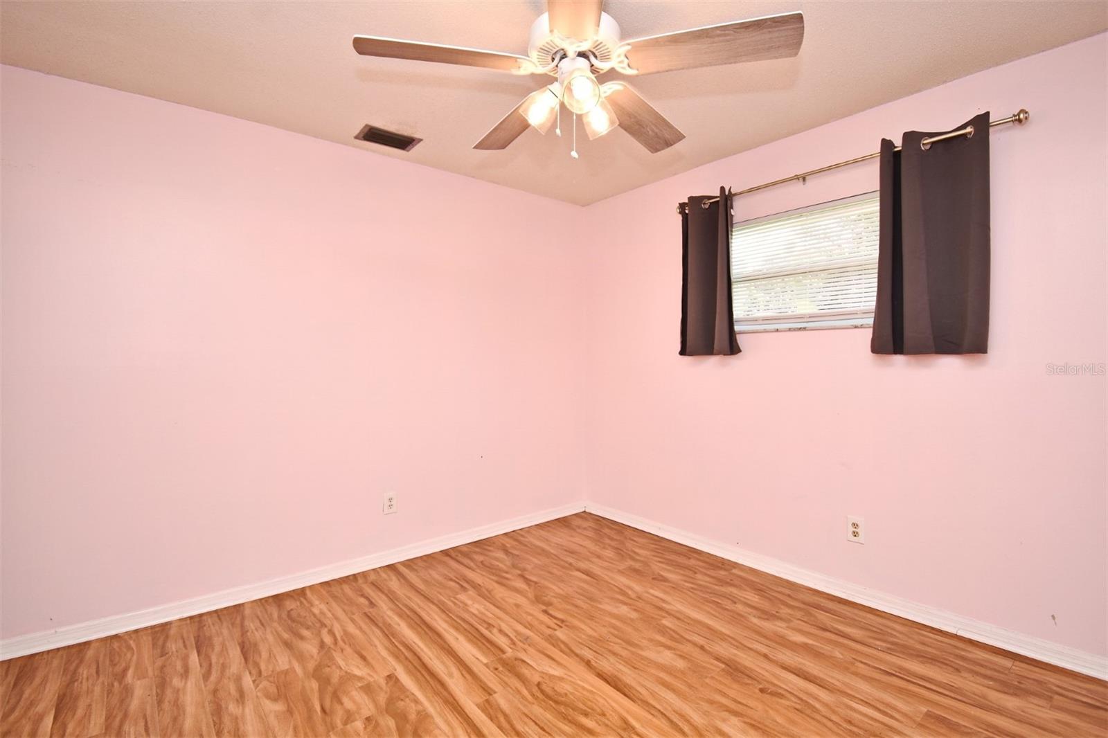 Image 36 of 51 For 5133 Brenda Drive