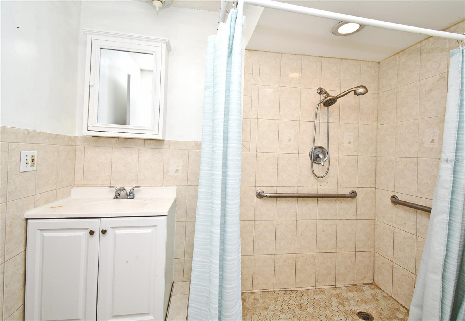Image 41 of 51 For 5133 Brenda Drive