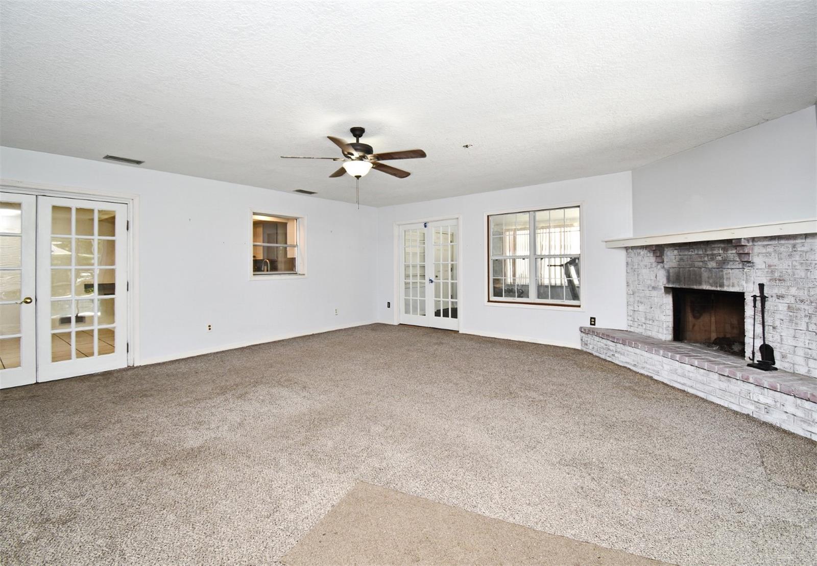 Image 6 of 51 For 5133 Brenda Drive