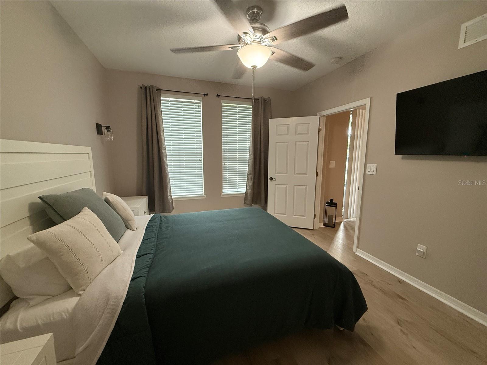 Image 11 of 21 For 8256 Maritime Flag Street 109