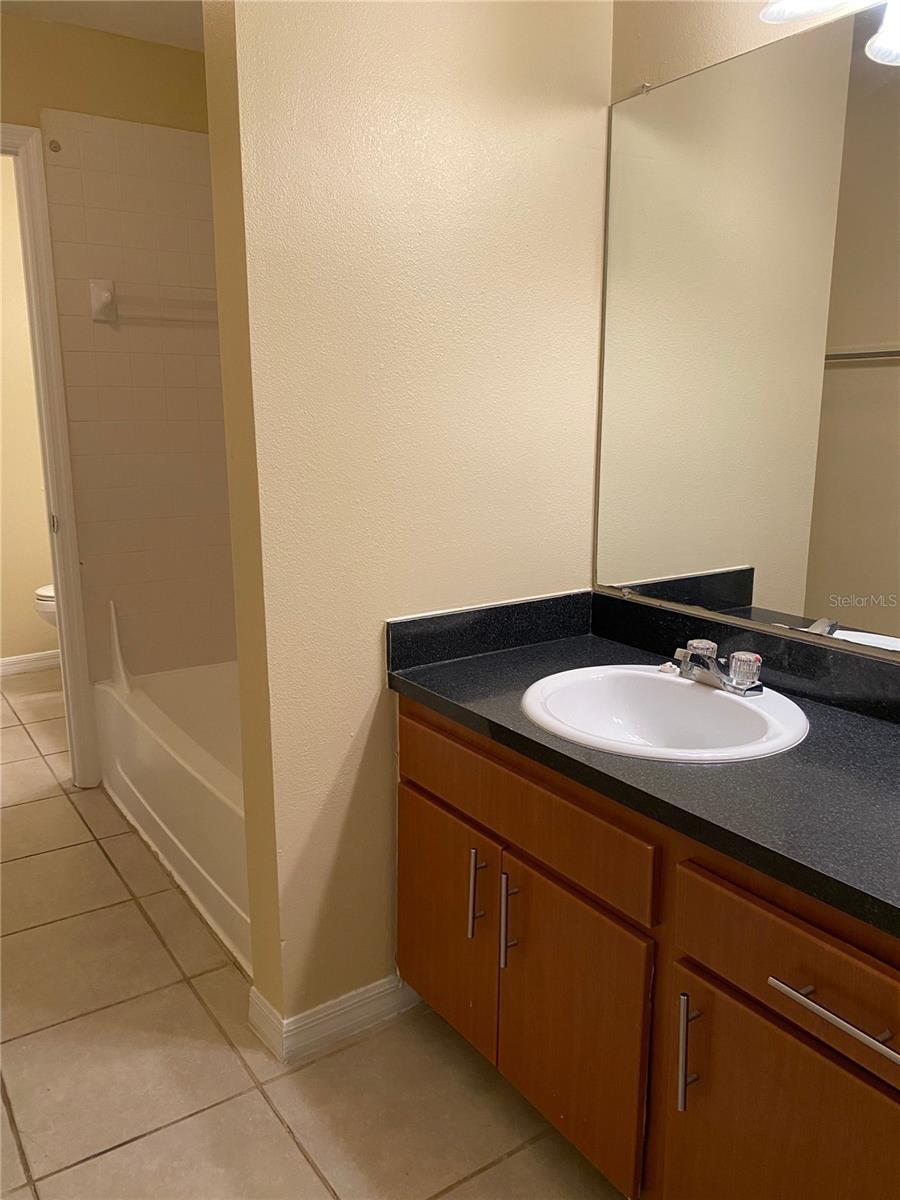Image 11 of 13 For 405 Fountainhead Circle 243