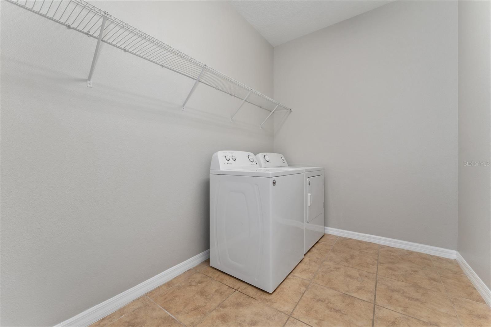 Image 14 of 27 For 2772 Mead Avenue