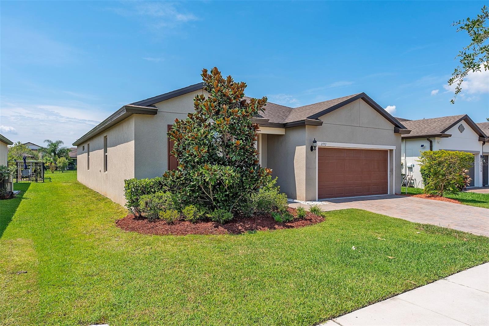 Image 26 of 27 For 2772 Mead Avenue