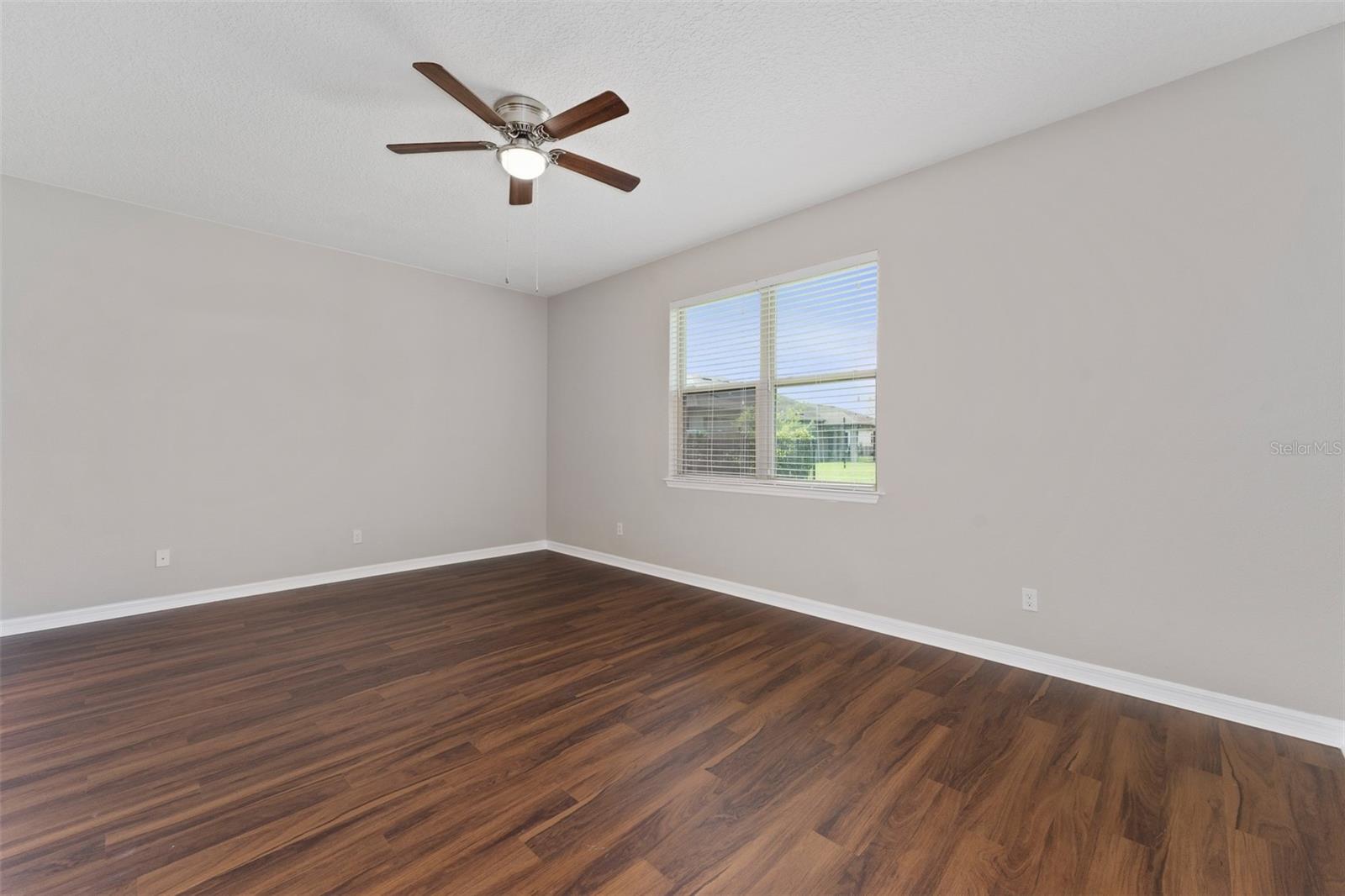 Image 7 of 27 For 2772 Mead Avenue