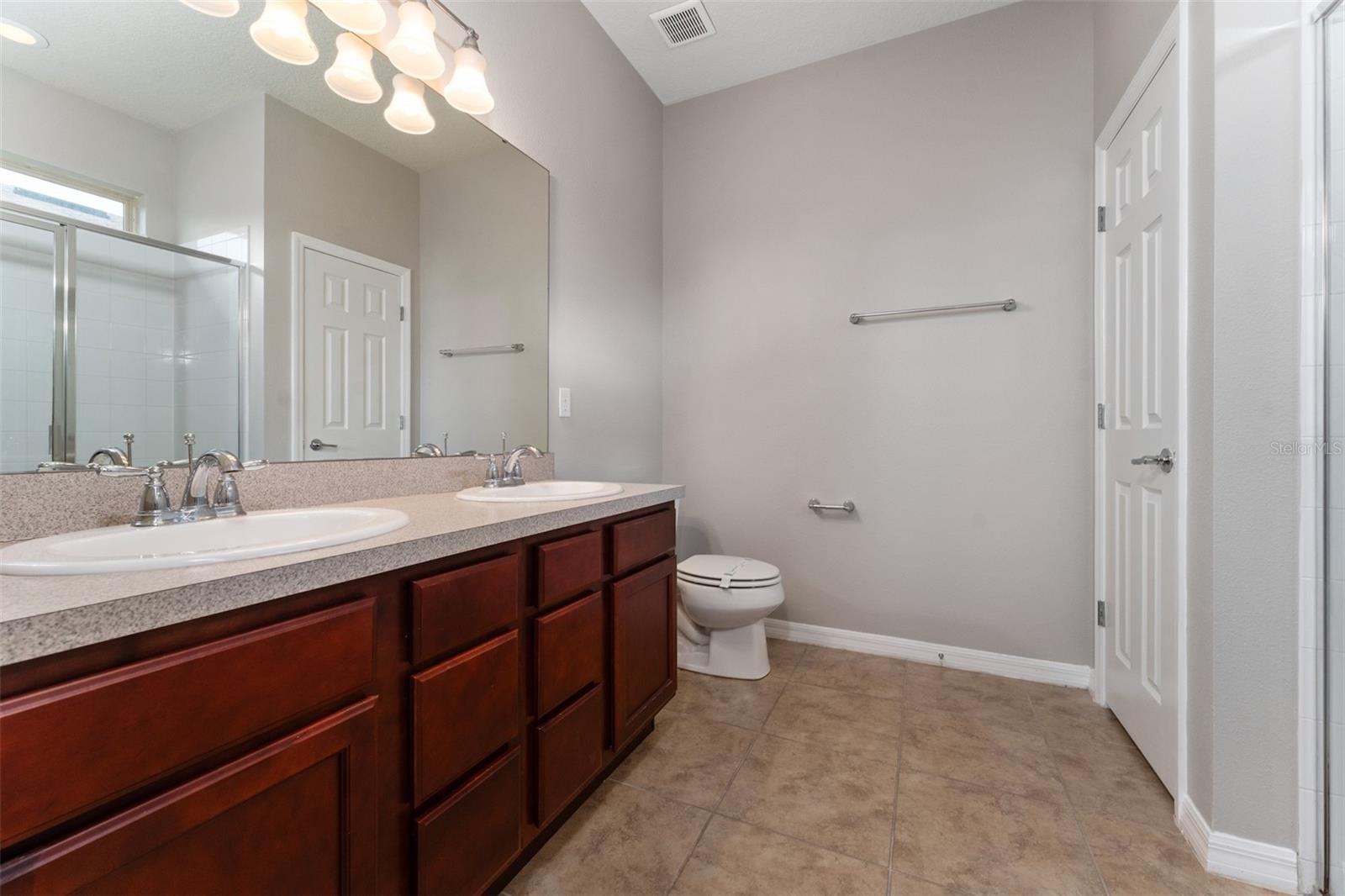 Image 9 of 27 For 2772 Mead Avenue