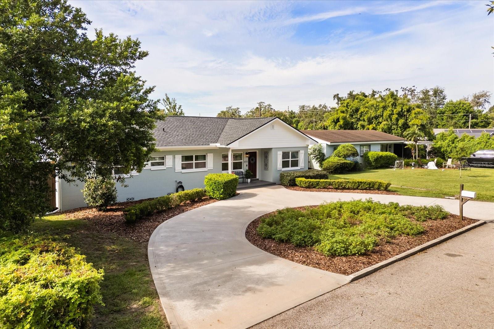Image 2 of 42 For 810 Buckwood Drive