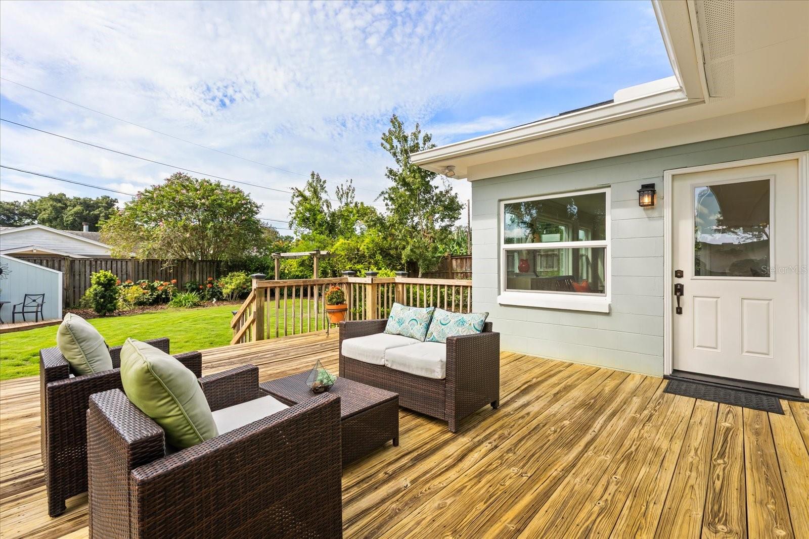 Image 31 of 42 For 810 Buckwood Drive