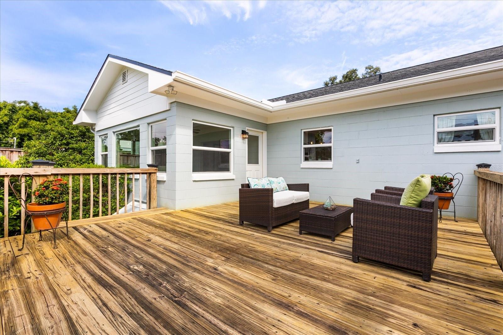 Image 32 of 42 For 810 Buckwood Drive