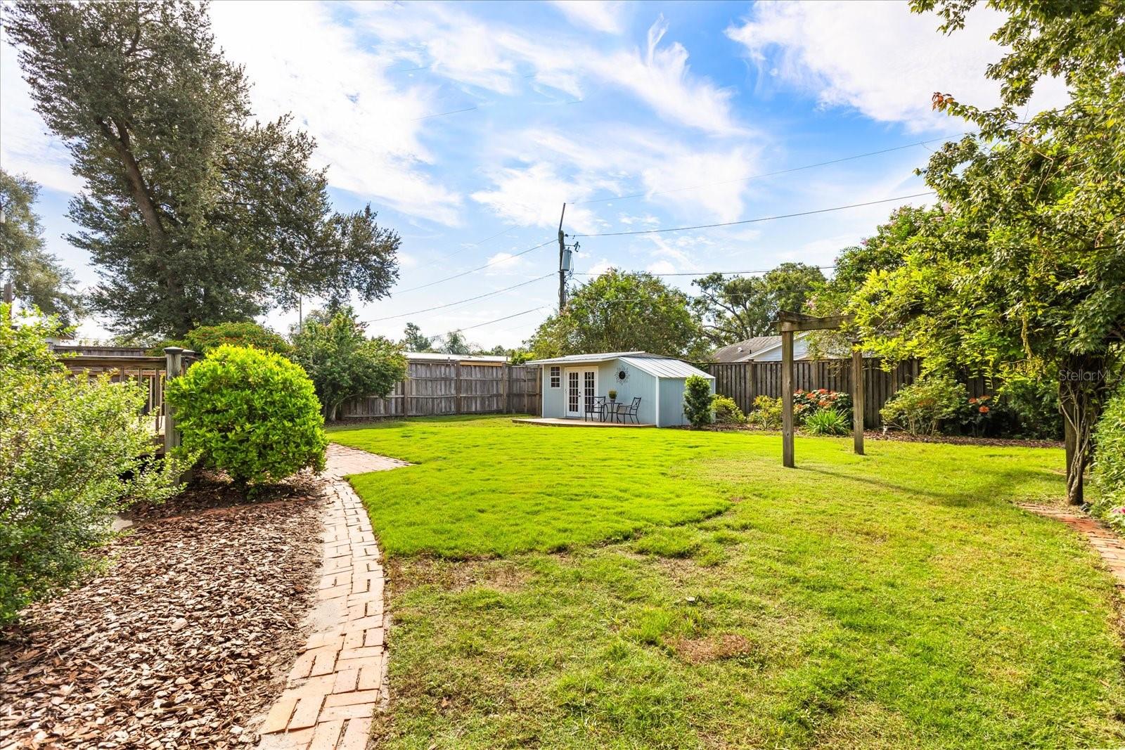 Image 34 of 42 For 810 Buckwood Drive
