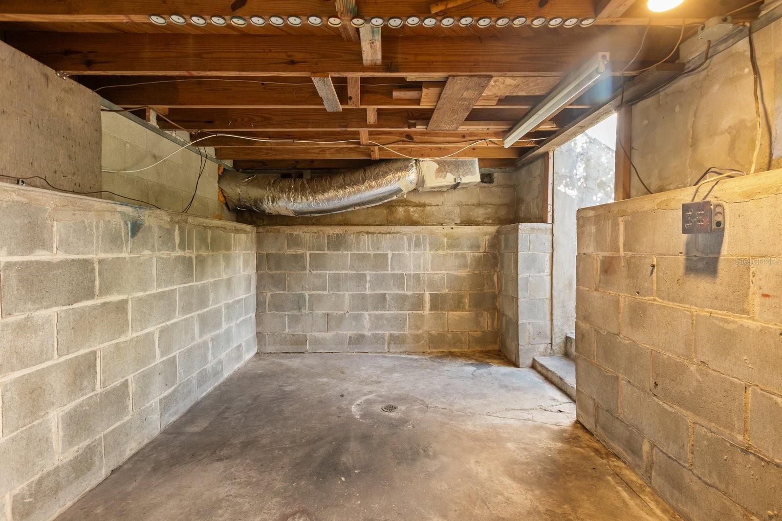 Image 39 of 42 For 810 Buckwood Drive