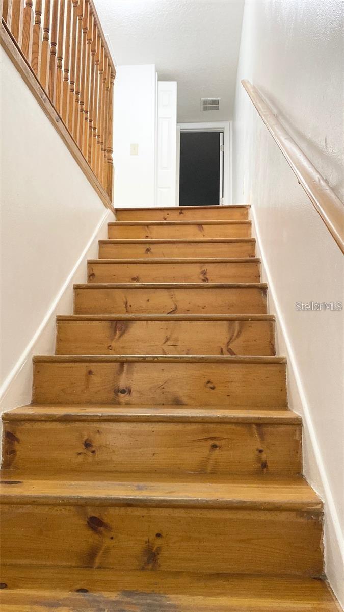 Image 13 of 16 For 1820 Amberly Avenue T10