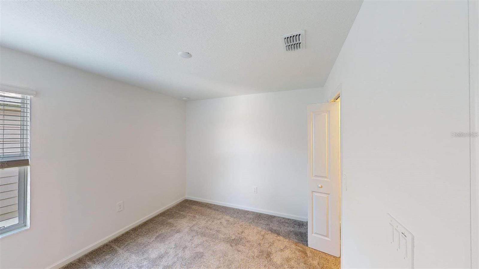 Image 17 of 32 For 1618 Reservoir Place