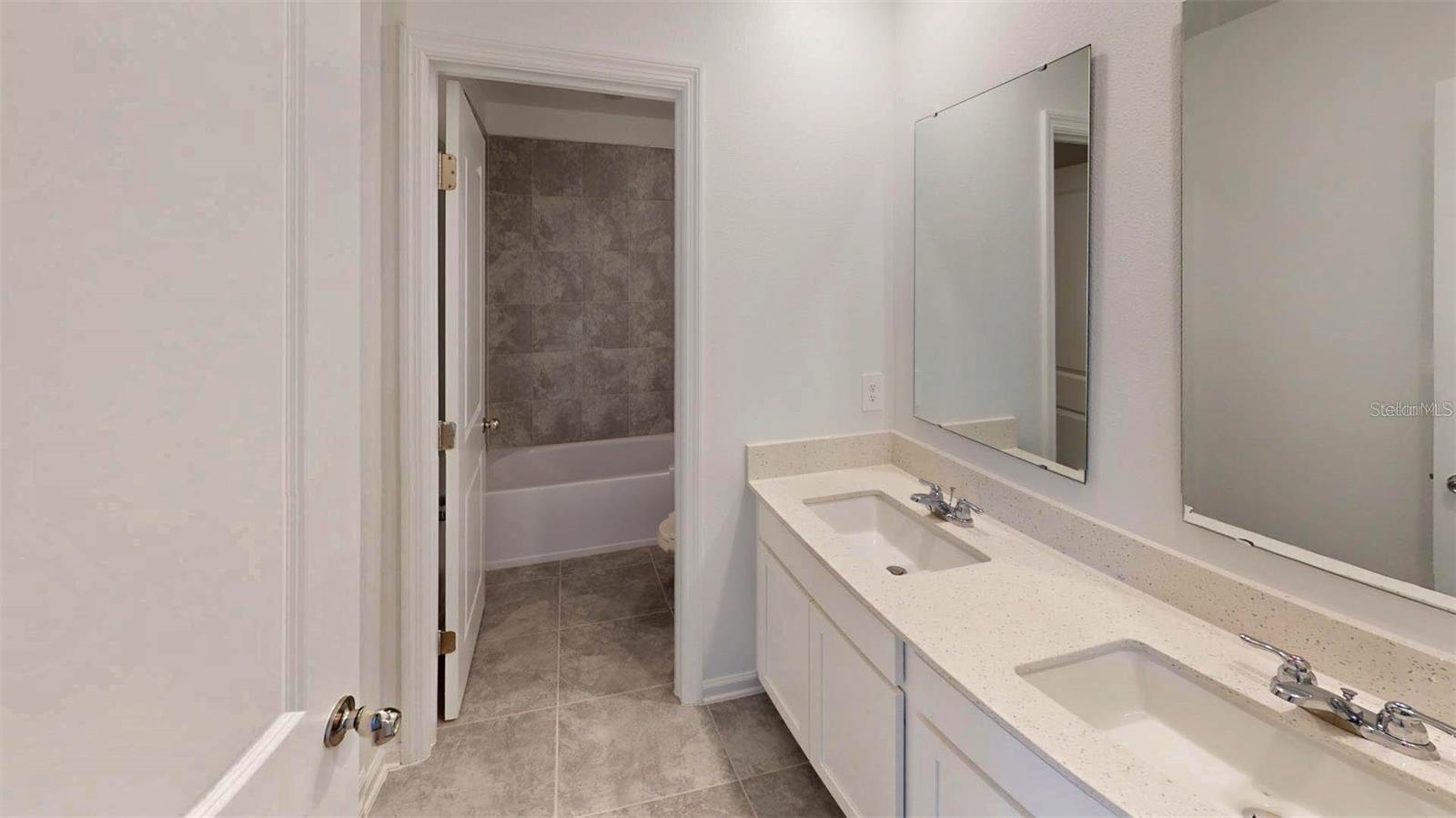 Image 30 of 32 For 1618 Reservoir Place