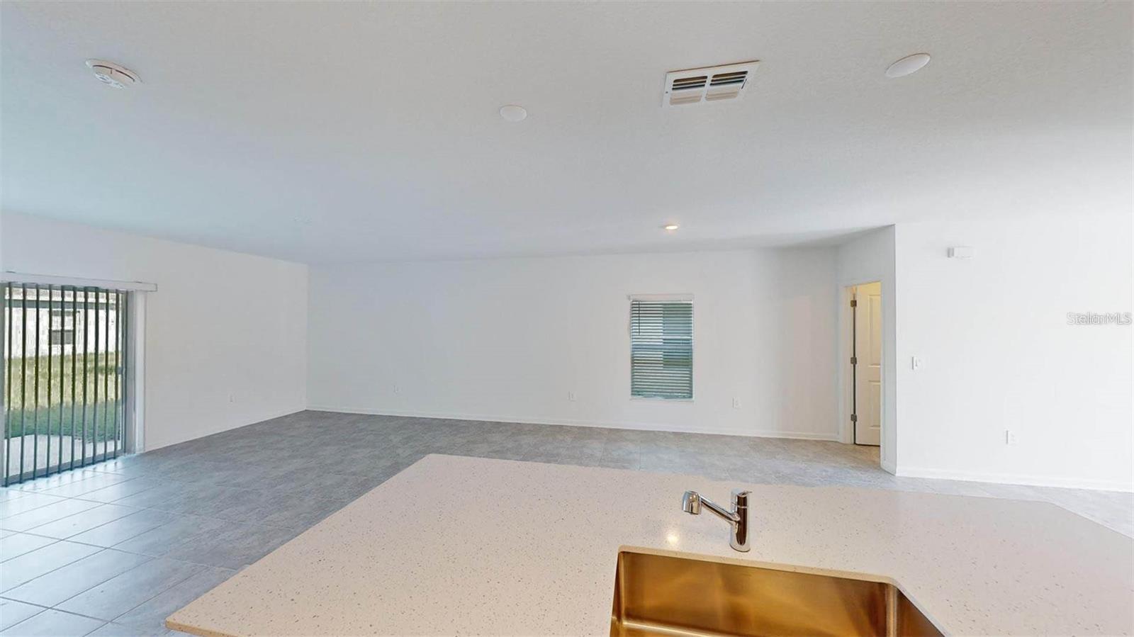 Image 5 of 32 For 1618 Reservoir Place