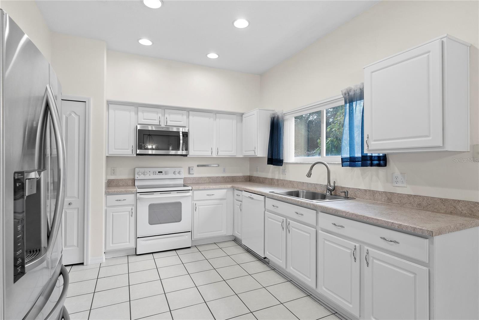 Image 7 of 38 For 14708 Masthead Landing Circle