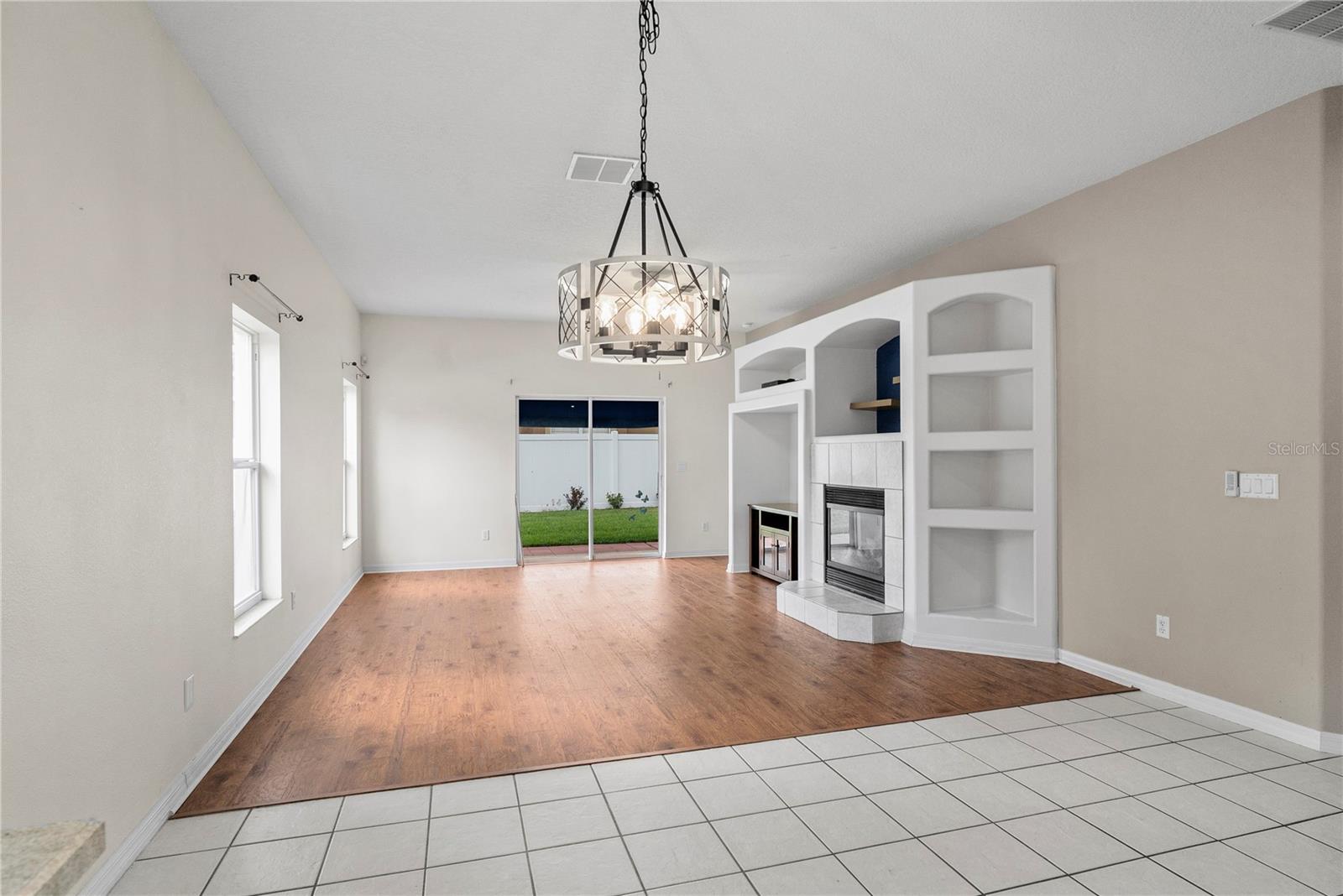 Image 9 of 38 For 14708 Masthead Landing Circle