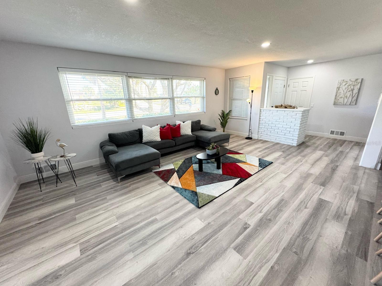 Image 17 of 51 For 2326 Peninsula Drive