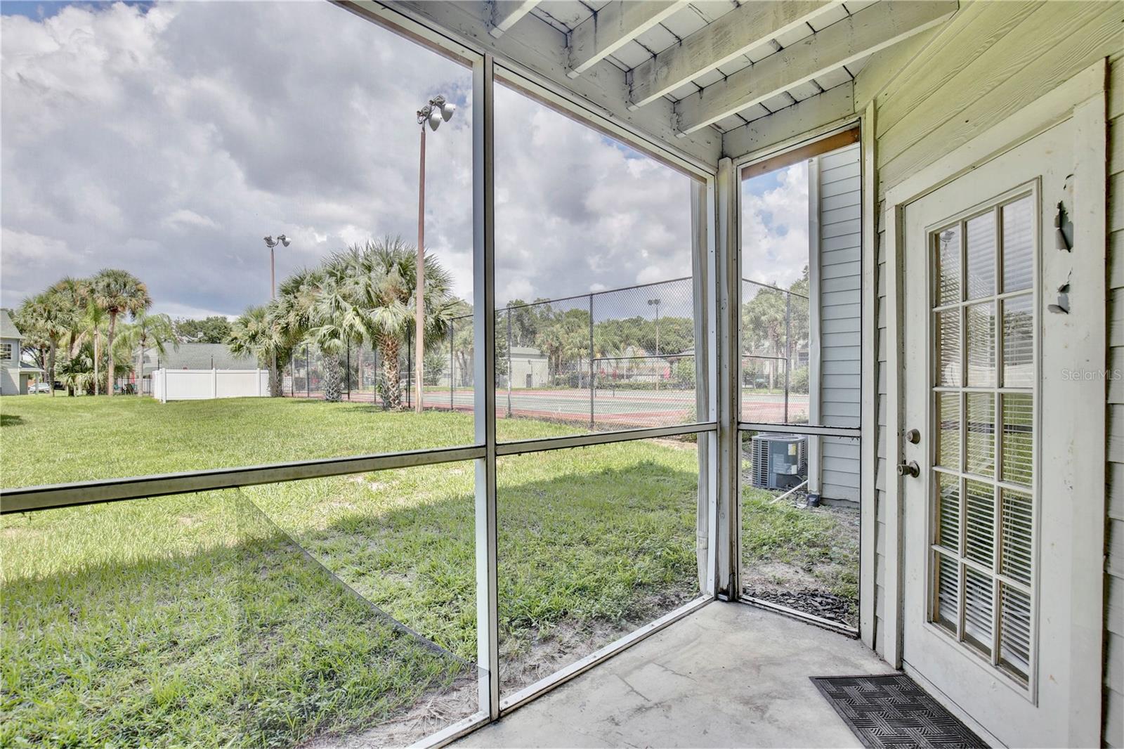 Image 18 of 20 For 6130 Westgate Drive 103