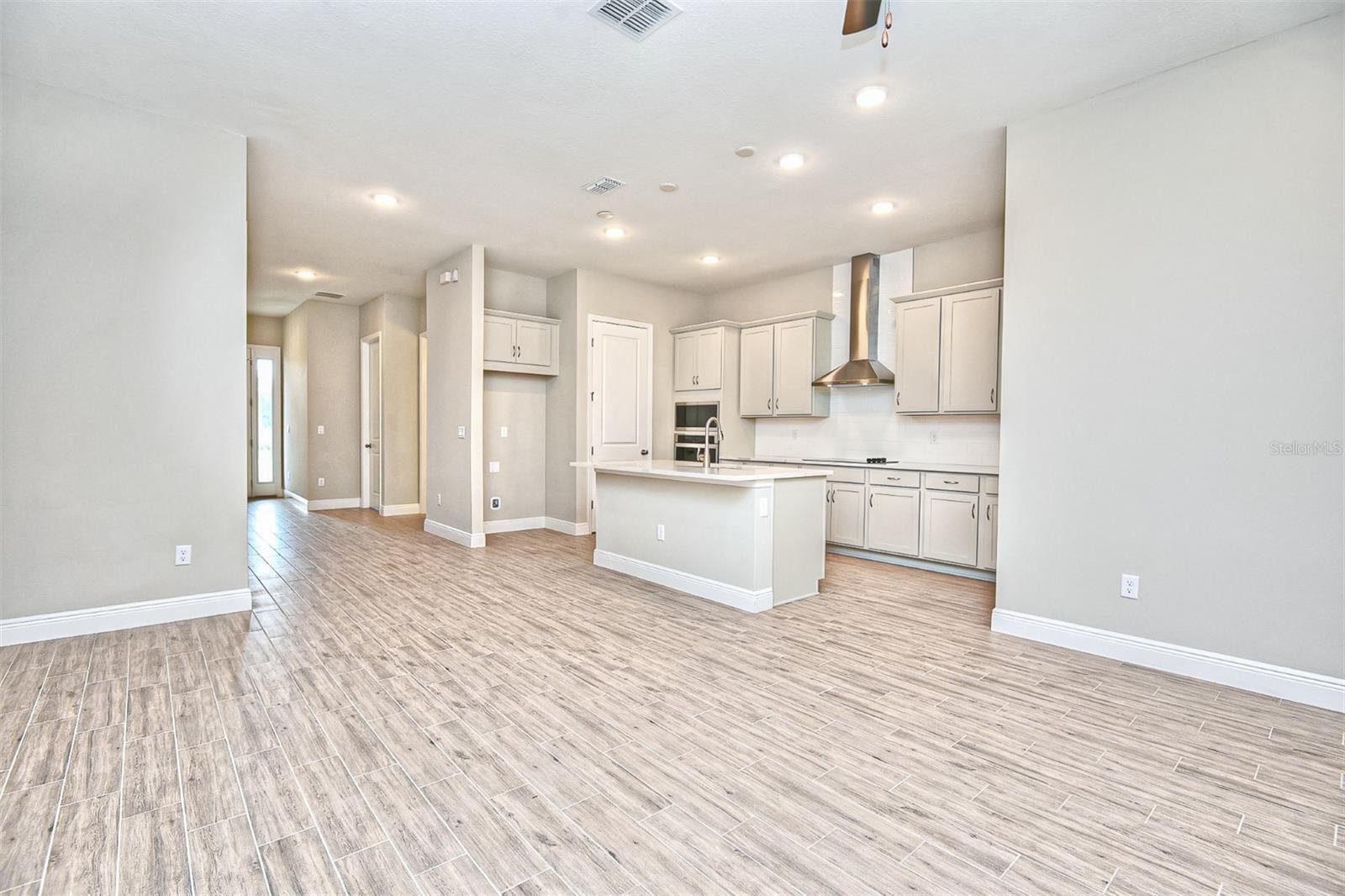 Image 7 of 29 For 6443 Cyrils Drive