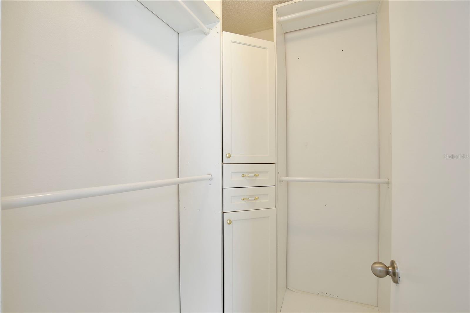 Image 13 of 20 For 2454 Harbor Town Drive