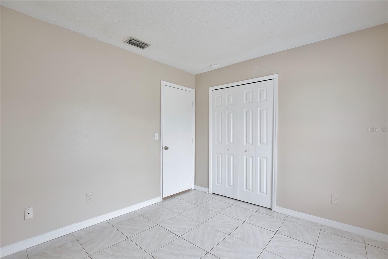 Image 16 of 20 For 2454 Harbor Town Drive