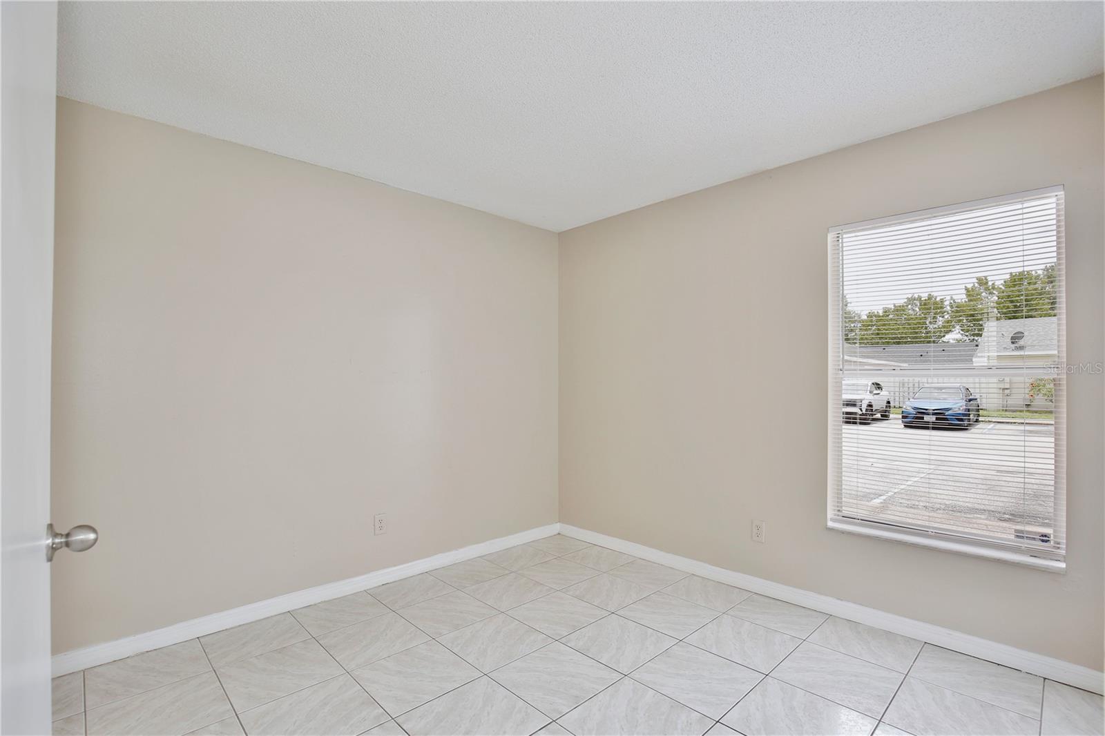 Image 18 of 20 For 2454 Harbor Town Drive